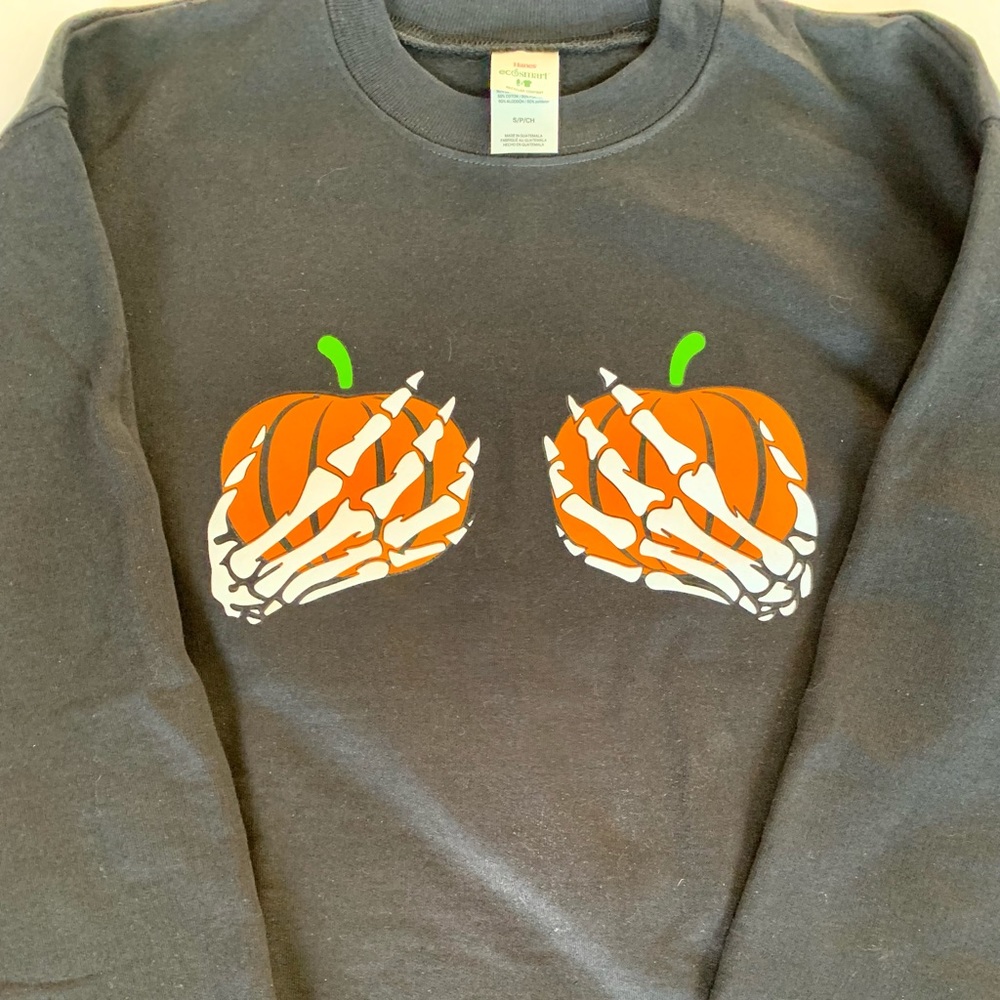 Skeleton hands sweatshirt! - Picture 2 of 2